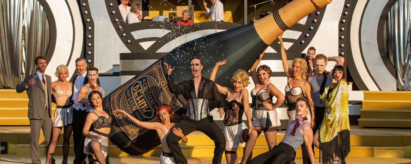 Die Eutiner Festspiele präsentieren das Musical "Cabaret".