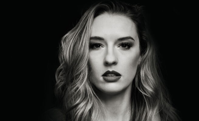 Verena Kollruss als Bobby