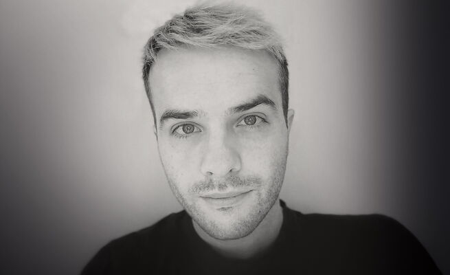 Jan Rogler als Action