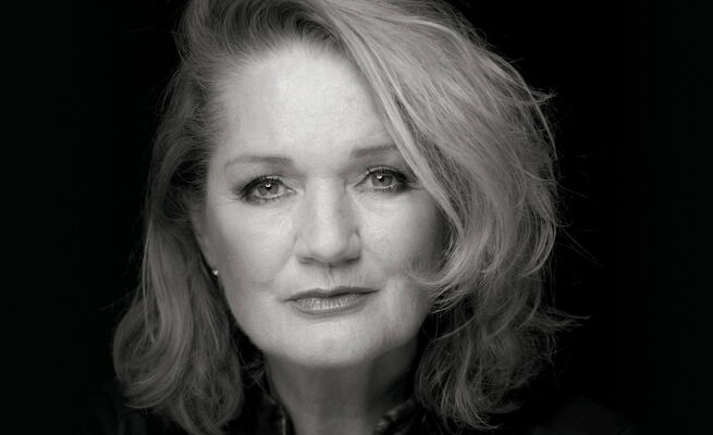 Gudrun Schade als Hattie