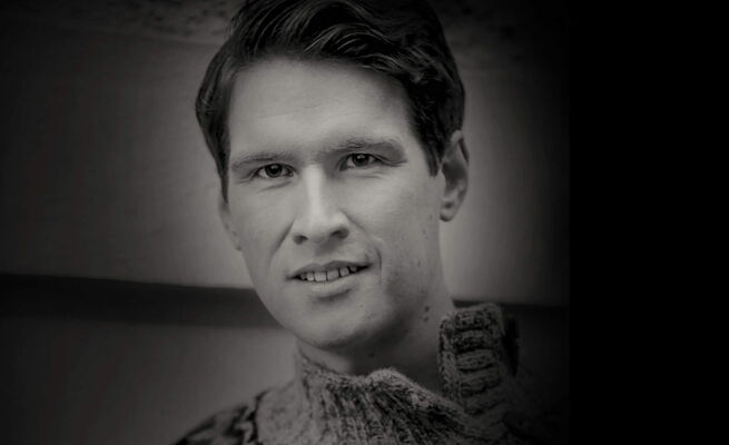 Philip Björkquist als Graf Ribbing