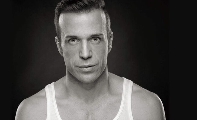 Alexander Ruttig als Ralph