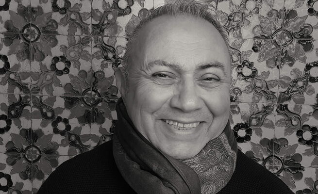 Alp Arslan Tokat als Bühnenmaler