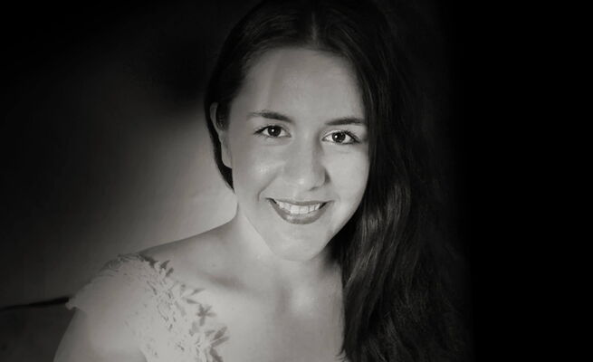 Jasmin Delfs als Sopran