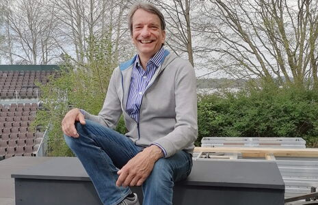 Der Autor von „Der Dativ ist dem Genitiv sein Tod“ freut sich auf seinen Auftritt in Eutin.