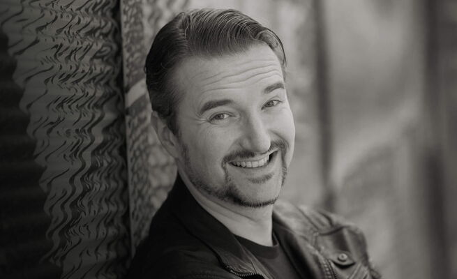 Mariano Skroce als Monsieur Dindon