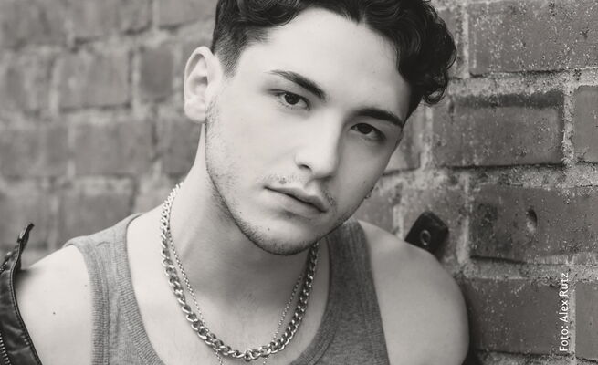 George Theodosiou als Nibbles 