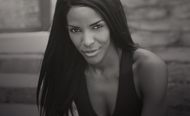 Kerry Jean als Anita