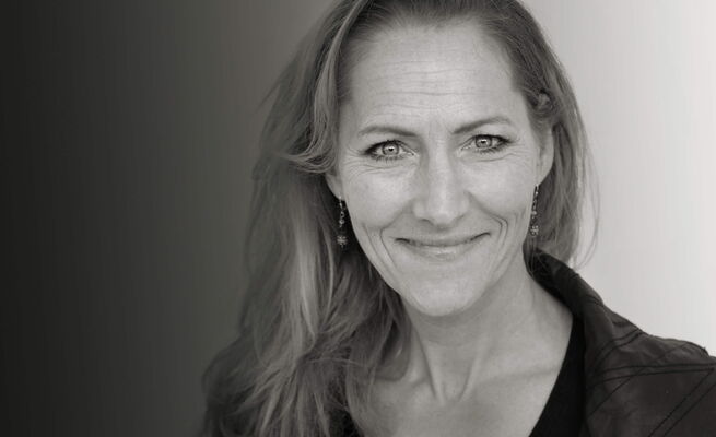 Susanna Panzner als Fräulein Schneider