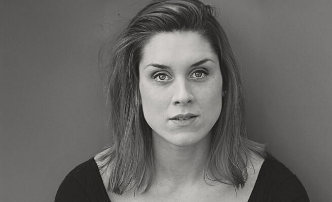 Noraleen Amhausend als Pauline 