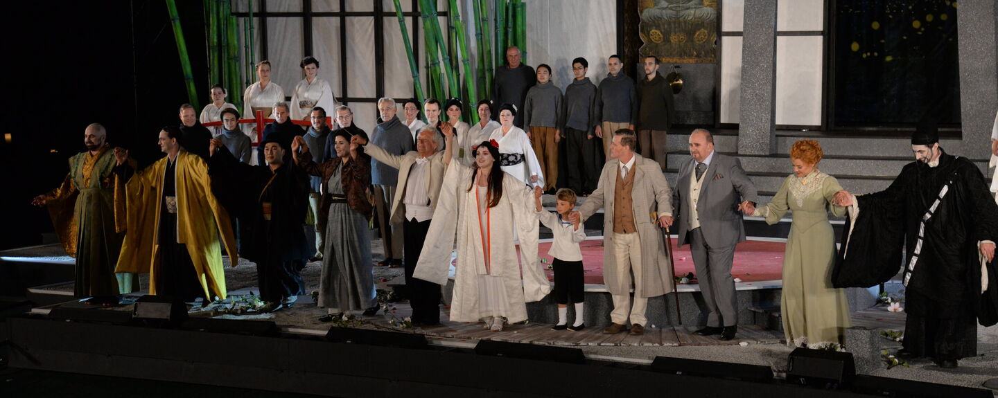 Standing Ovations für das Ensemble und Team von "Madama Butterfly"